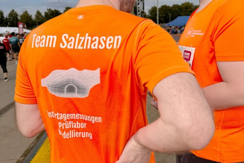 Ein Gruppenfoto der Teilnehmenden des IfG am Firmenlauf 2026